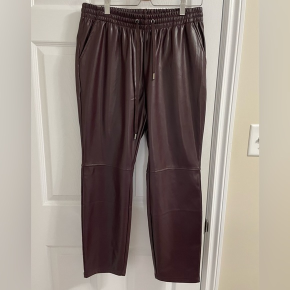 Laundry by Shelli Segal brown faux leather pants - Picture 3 of 4